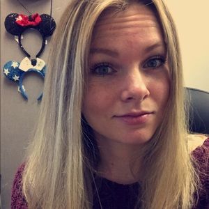 Meet your Posher, Kira